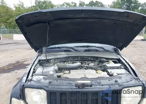 2008 Jeep Liberty Sport из США, поврежденный, VIN 1J8GN28K08W282479